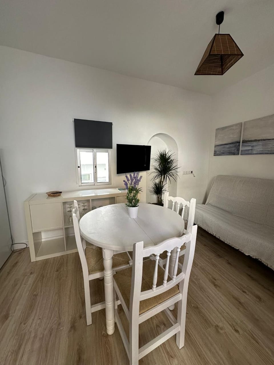 Communal lounge/ TV room, Dining area
