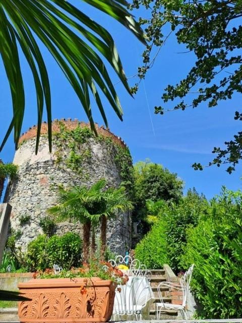 Il Giardino di Sofia Bed and Breakfast in Arona