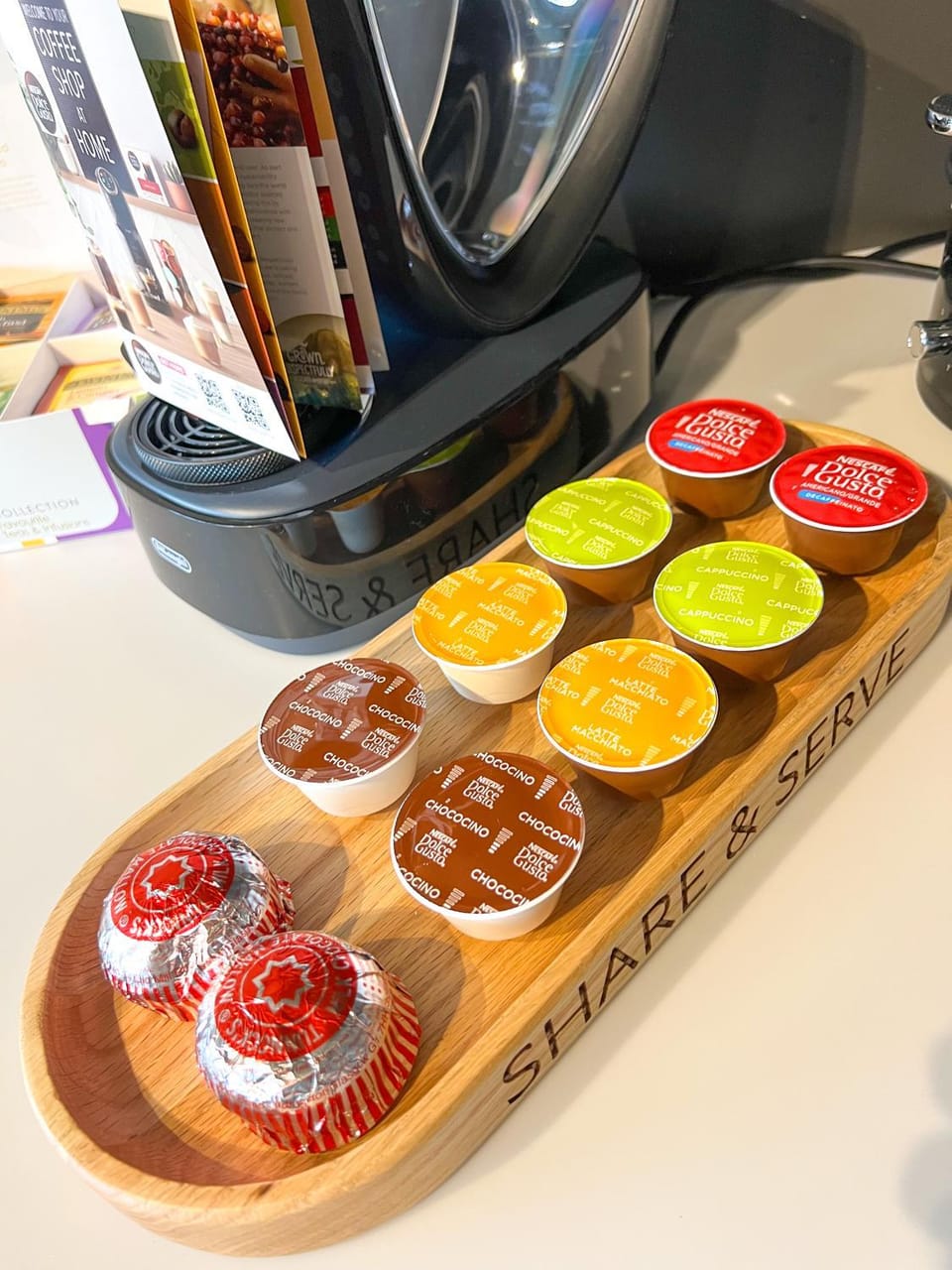Coffee/tea facilities, Food and drinks, Food, Breakfast, Continental breakfast, Drinks