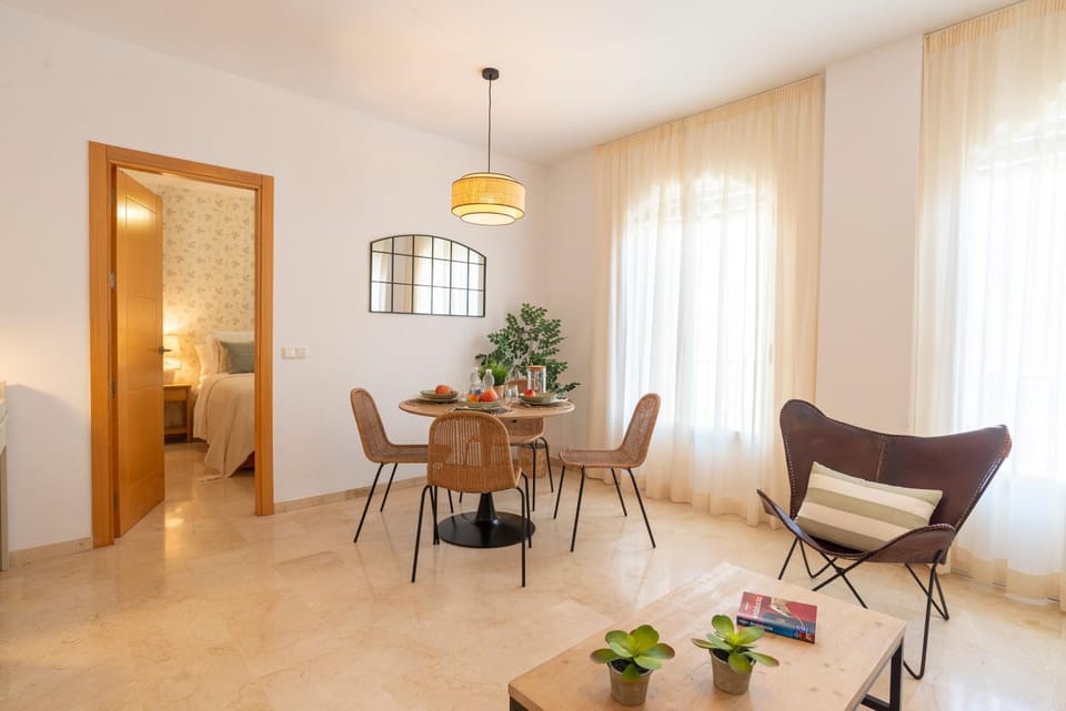 Apartment & Pool in Malaga City Center Apartment in Malaga