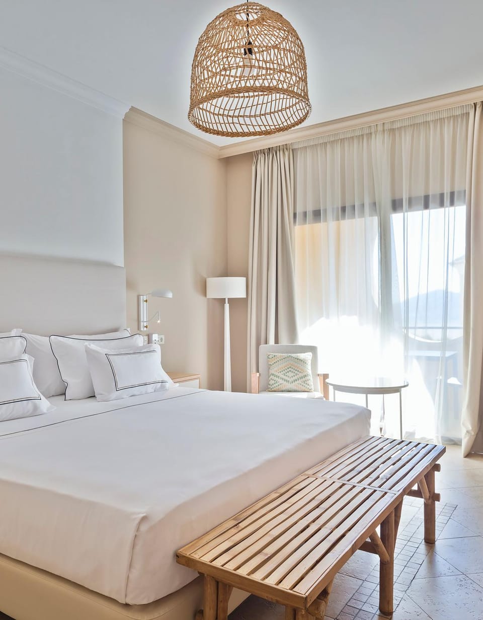 Bed, View (from property/room), Balcony/Terrace, Bedroom