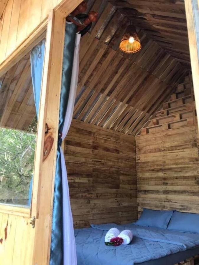 Meo Homestay Bed and Breakfast in Khanh Hoa Province