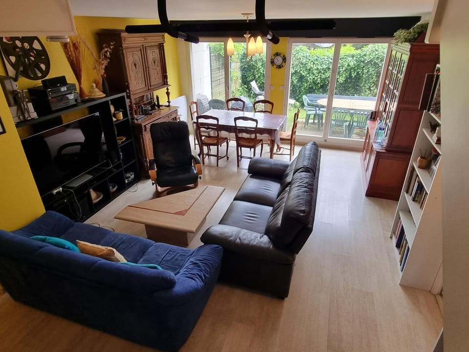 Chambre avec SDB et Toilettes privatives Vacation rental in Île-de-France