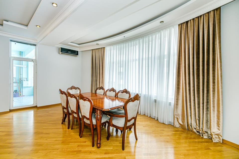 Star apartment in AF Centr 14 Apartment in Baku