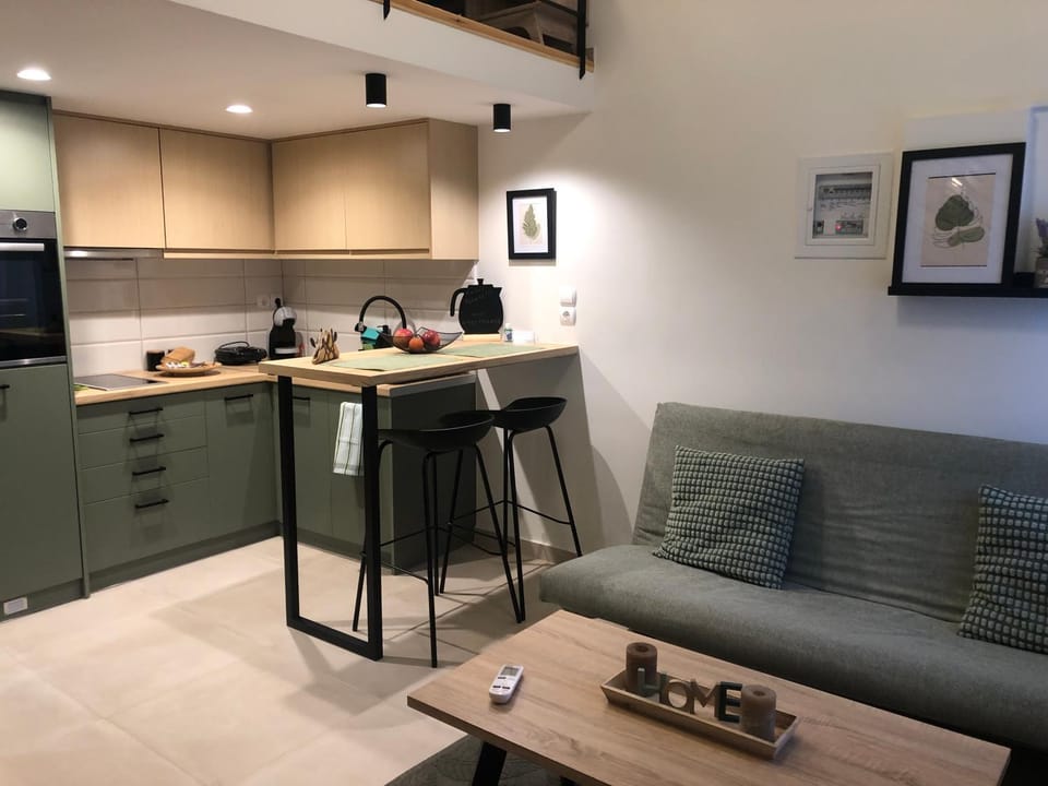 Be my guest Apartment in Peloponnese Region
