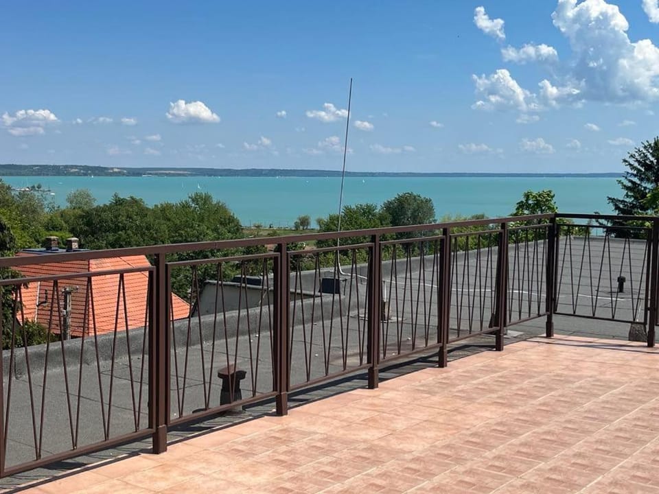 View (from property/room), Balcony/Terrace