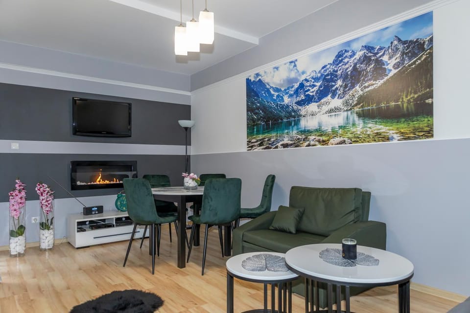 Living room, Seating area, pet friendly, stove