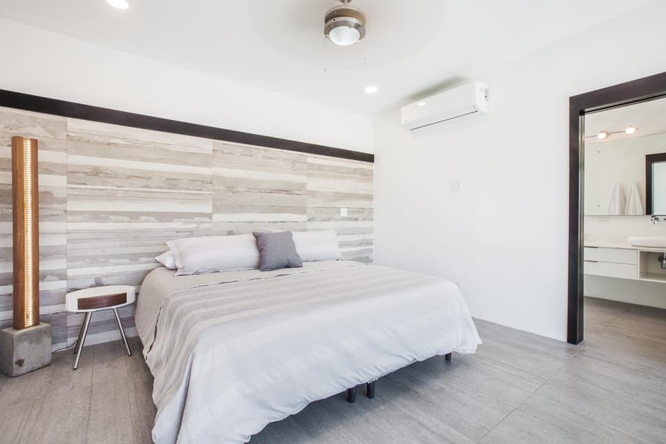 Bed, Photo of the whole room, Bedroom, wardrobe, air conditioner