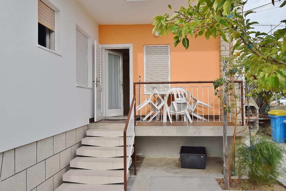 Property building, Patio