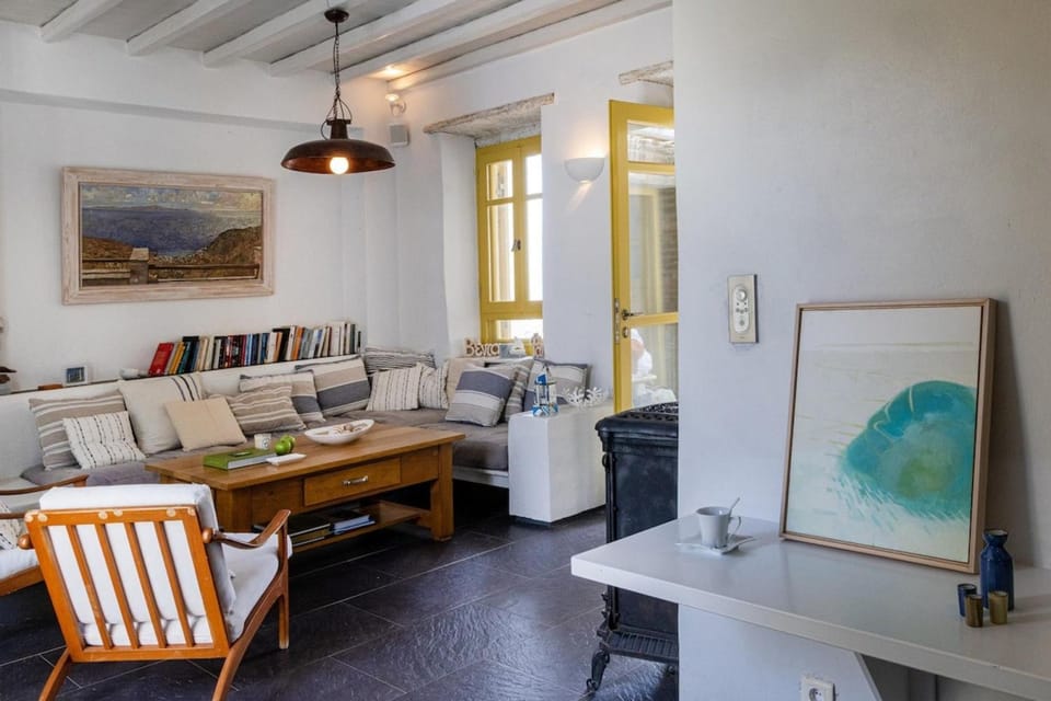 Like home Isternia House in Decentralized Administration of the Aegean