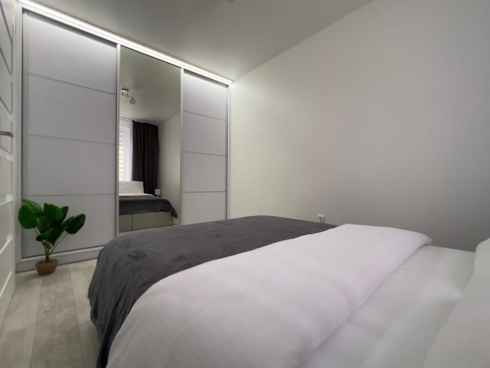 Apartament EROS Rynek Apartment in Lower Silesian Voivodeship