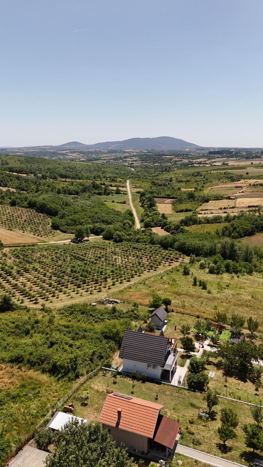 Day, Neighbourhood, Natural landscape, Bird's eye view, Mountain view