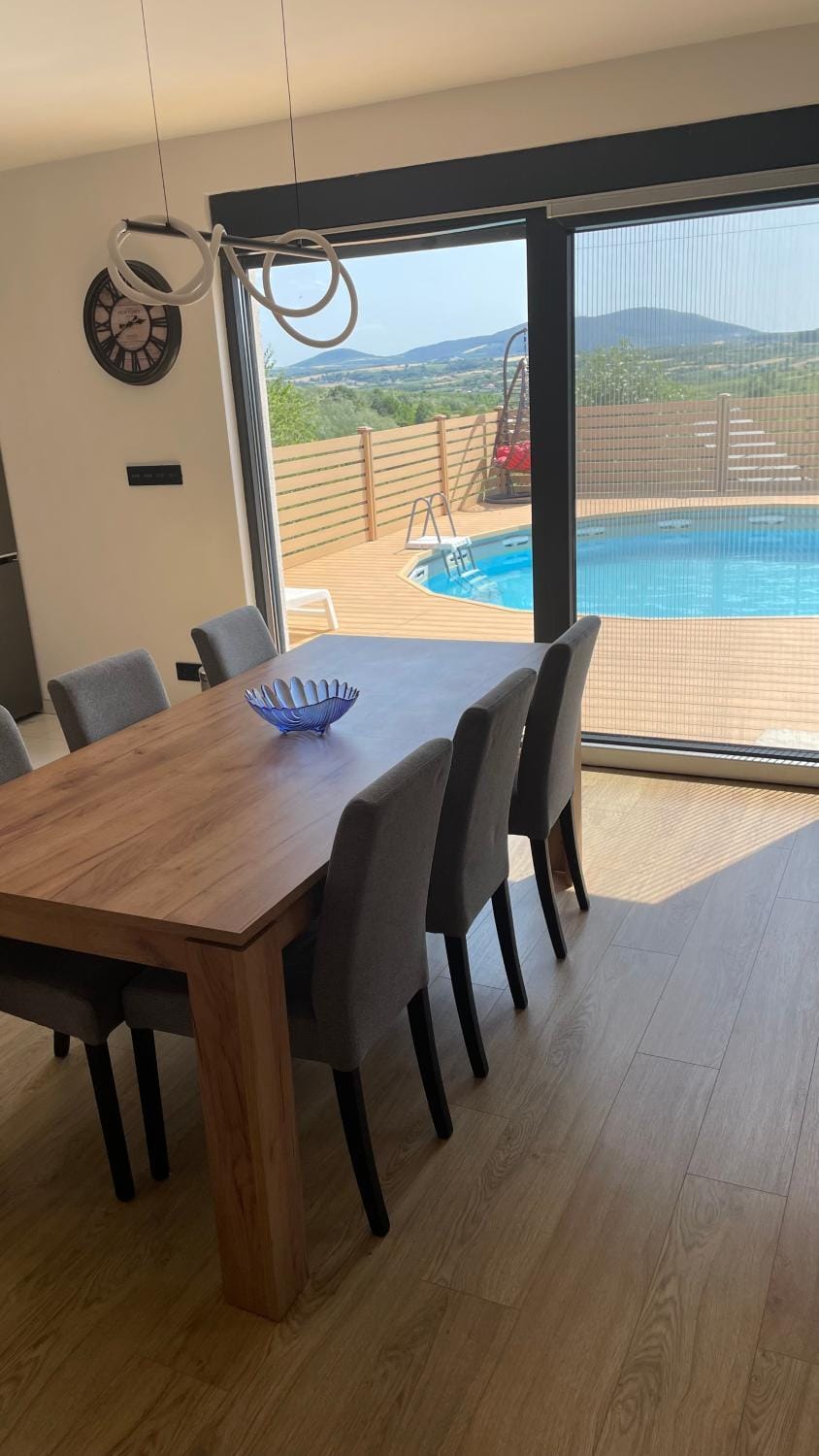 Natural landscape, View (from property/room), Dining area, Mountain view, Pool view, Swimming pool