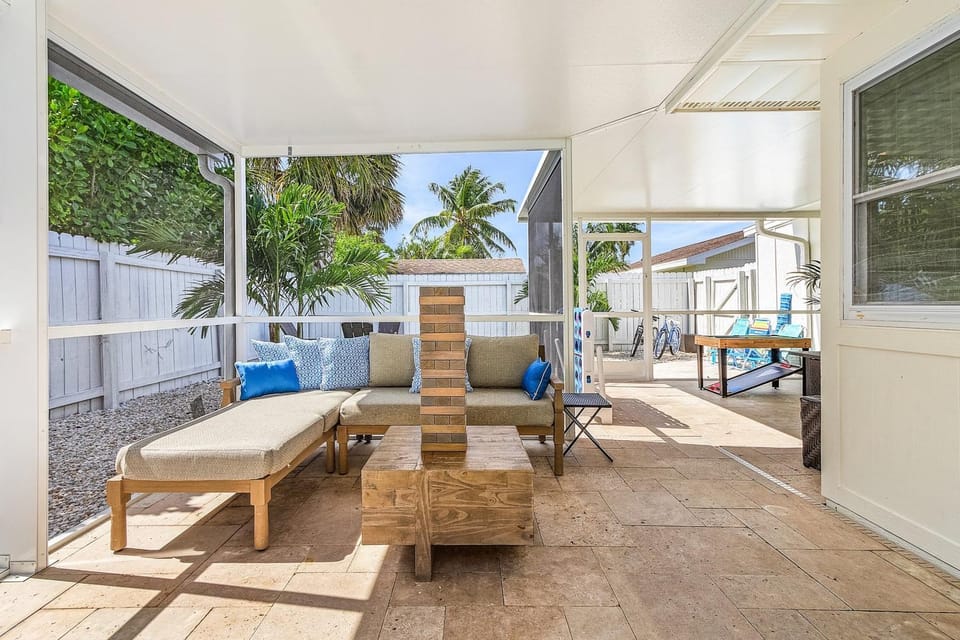 4 BDRMNaples LuxuryHtd PoolSuper-CleanPets ok House in Naples