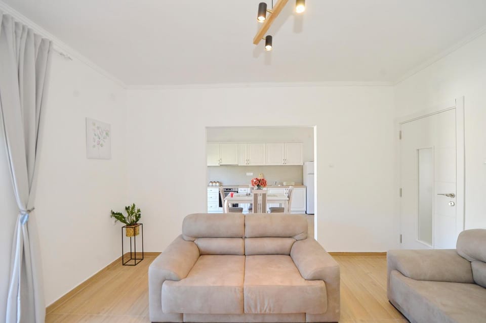 New modern place near seaside VLADAN Apartment in Dobrota