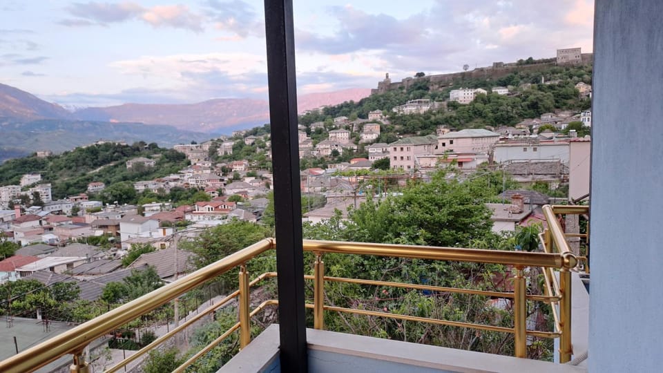 Day, Natural landscape, View (from property/room), Balcony/Terrace, City view, Mountain view