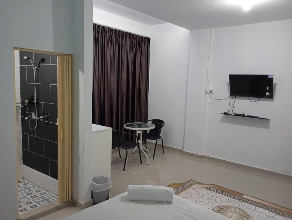TV and multimedia, Photo of the whole room, Seating area