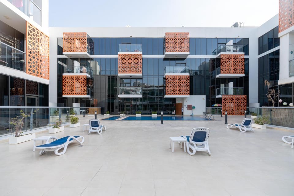 Balcony/Terrace, sunbed