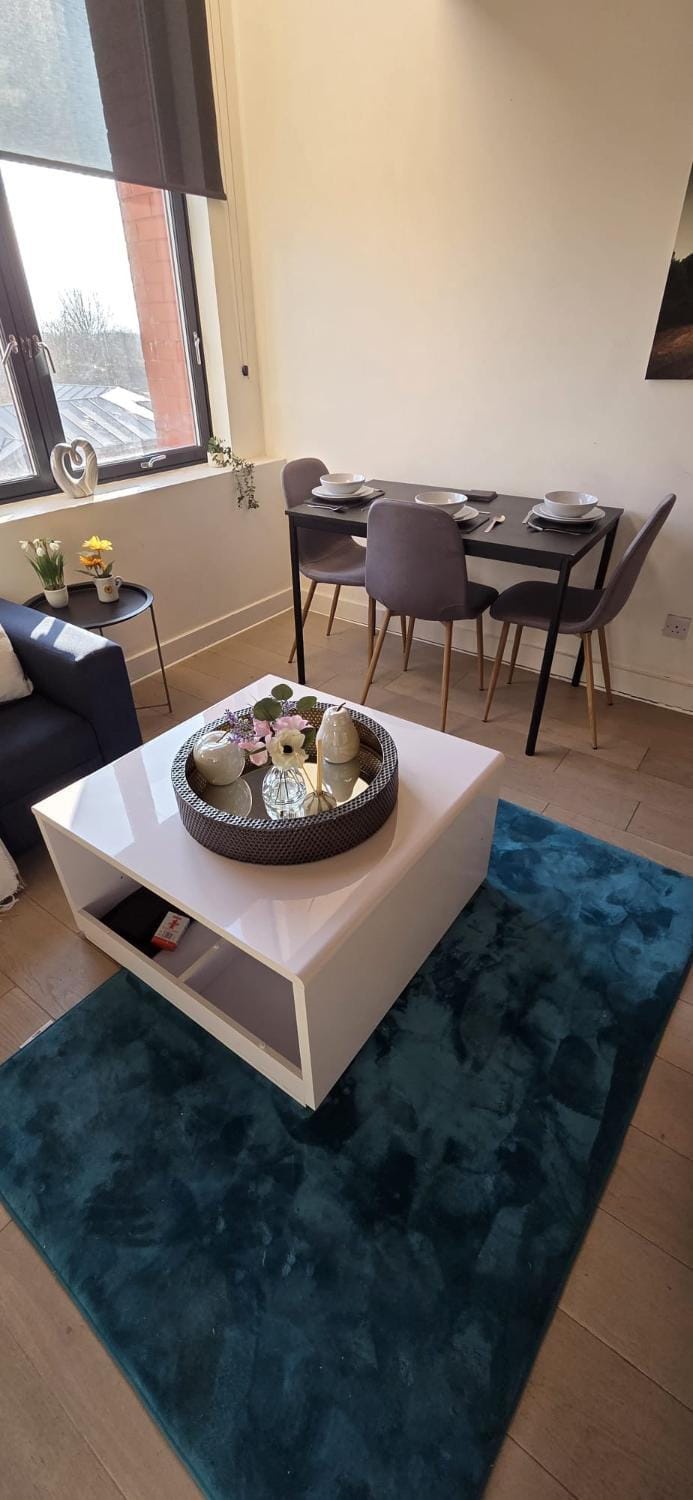 Living room, Seating area, Dining area