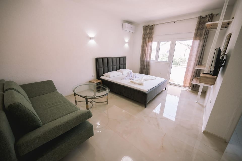 Apartments Leandra Apartment in Ulcinj Municipality