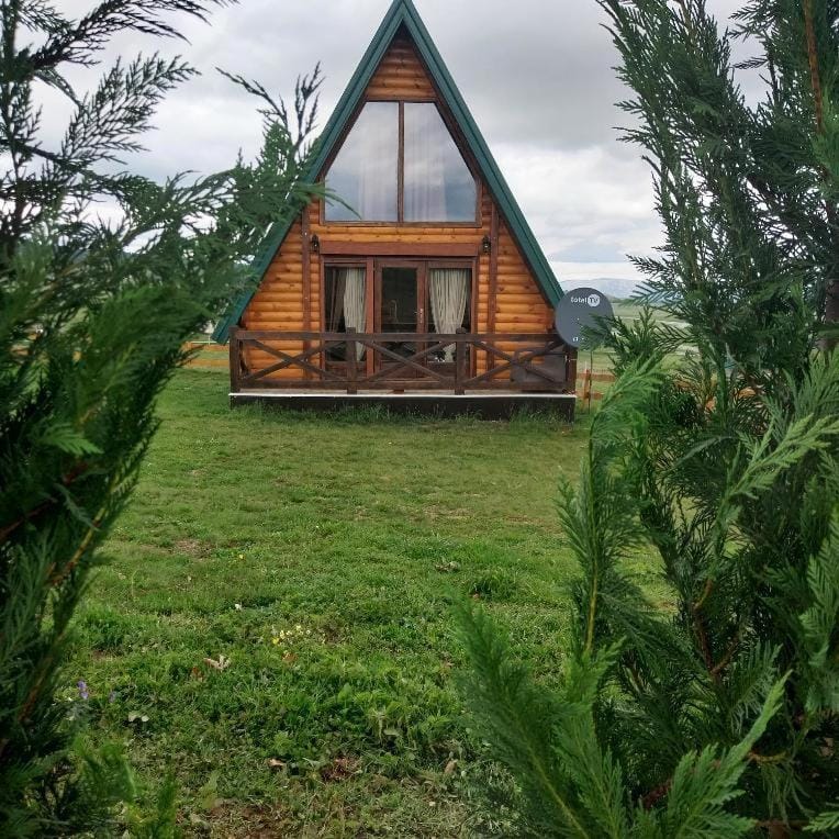 Durmitorski raj Chalet in Montenegro