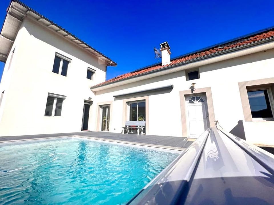 Property building, Pool view, Swimming pool