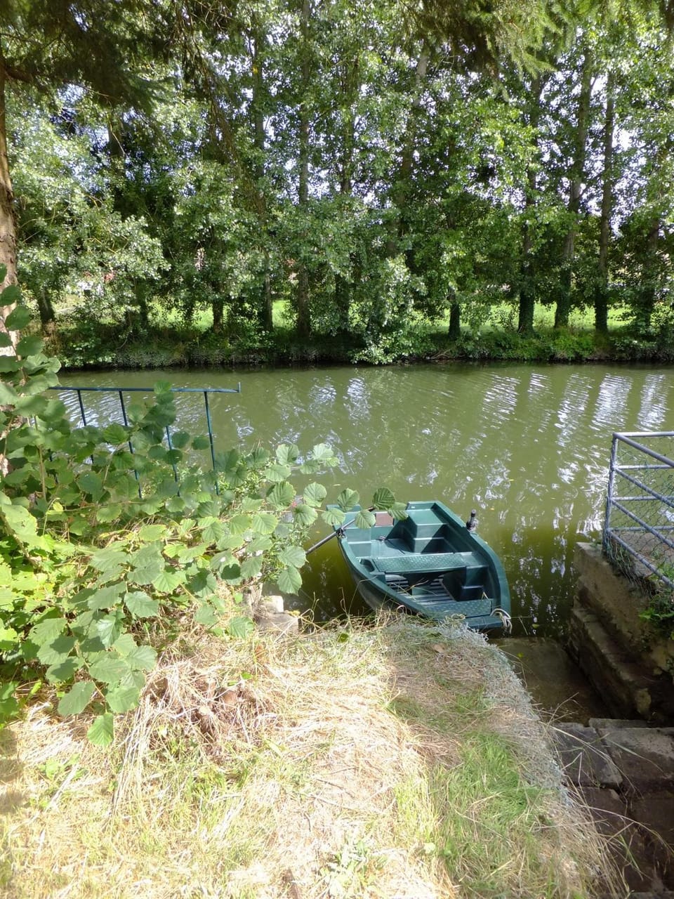 La petite maison au bord de l'Orne House in Normandy