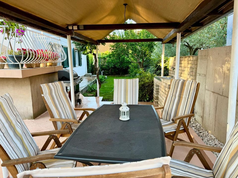 Garden, Balcony/Terrace, Seating area
