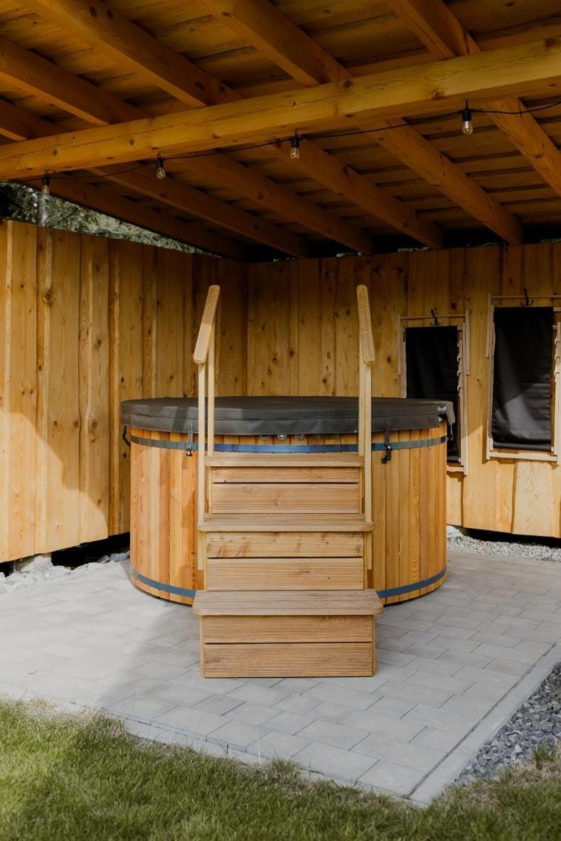 Na Wierchach - domki z prywatnym jacuzzi Apartment in Poland