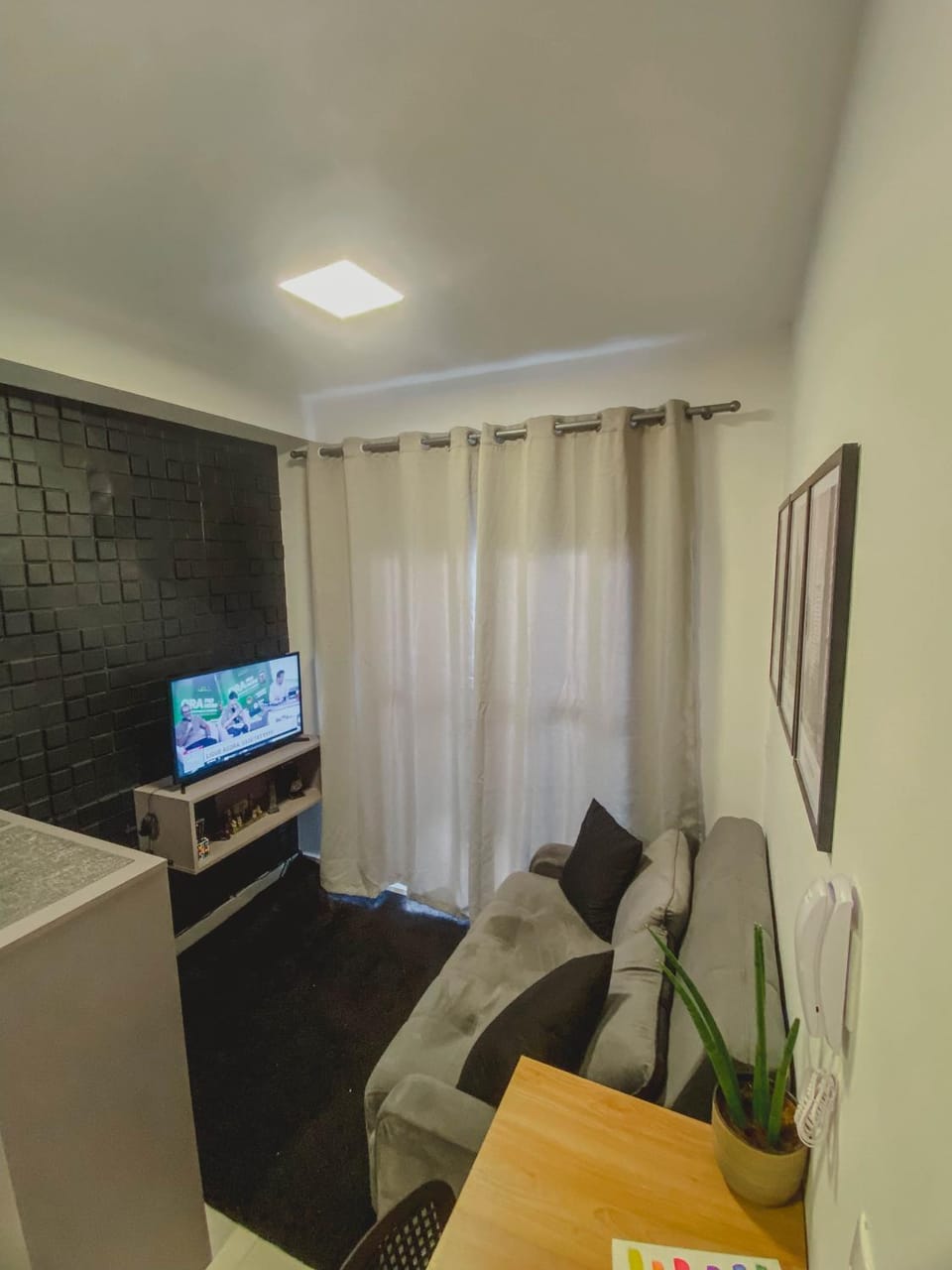 Communal lounge/ TV room, Communal lounge/ TV room, TV and multimedia, Living room, Seating area, Evening entertainment