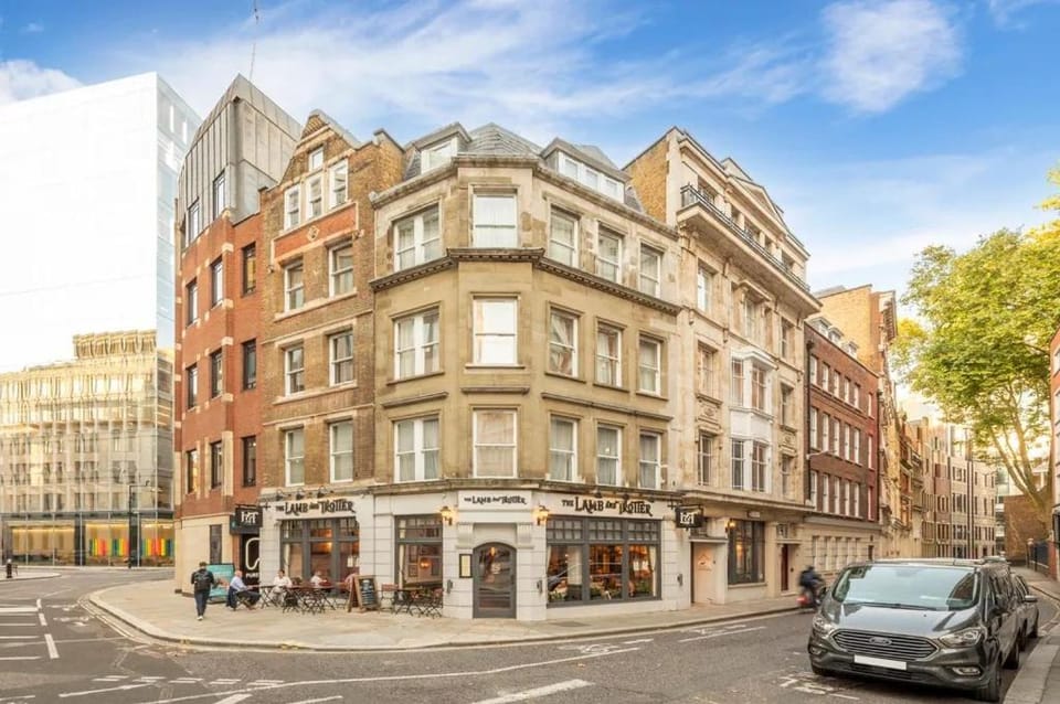 Property building, Street view, Location