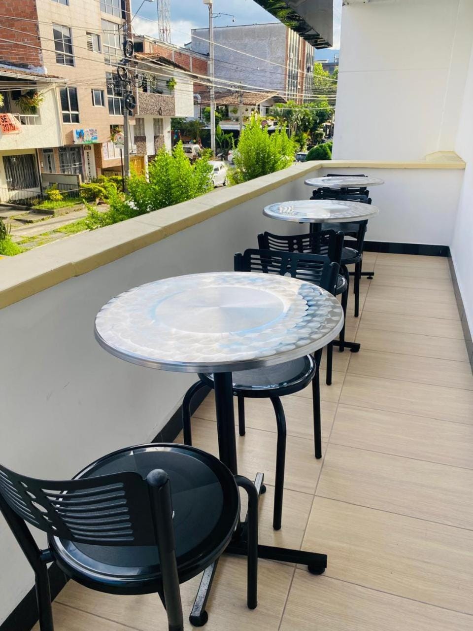View (from property/room), Balcony/Terrace, Dining area
