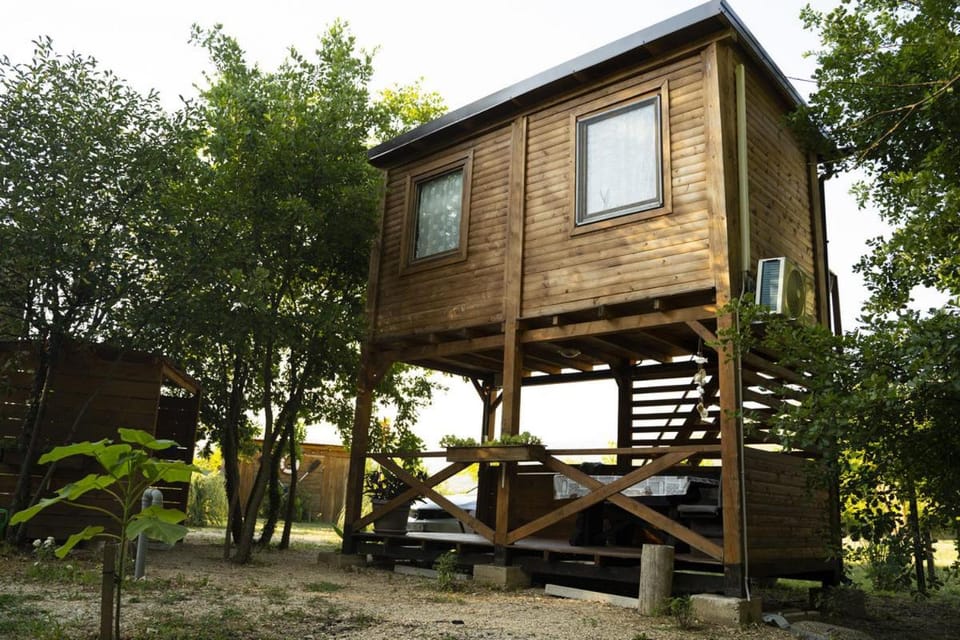 Property building, Spring