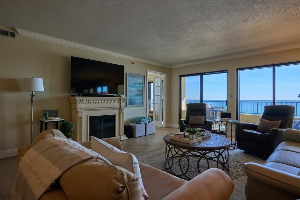 TV and multimedia, Living room, Sea view