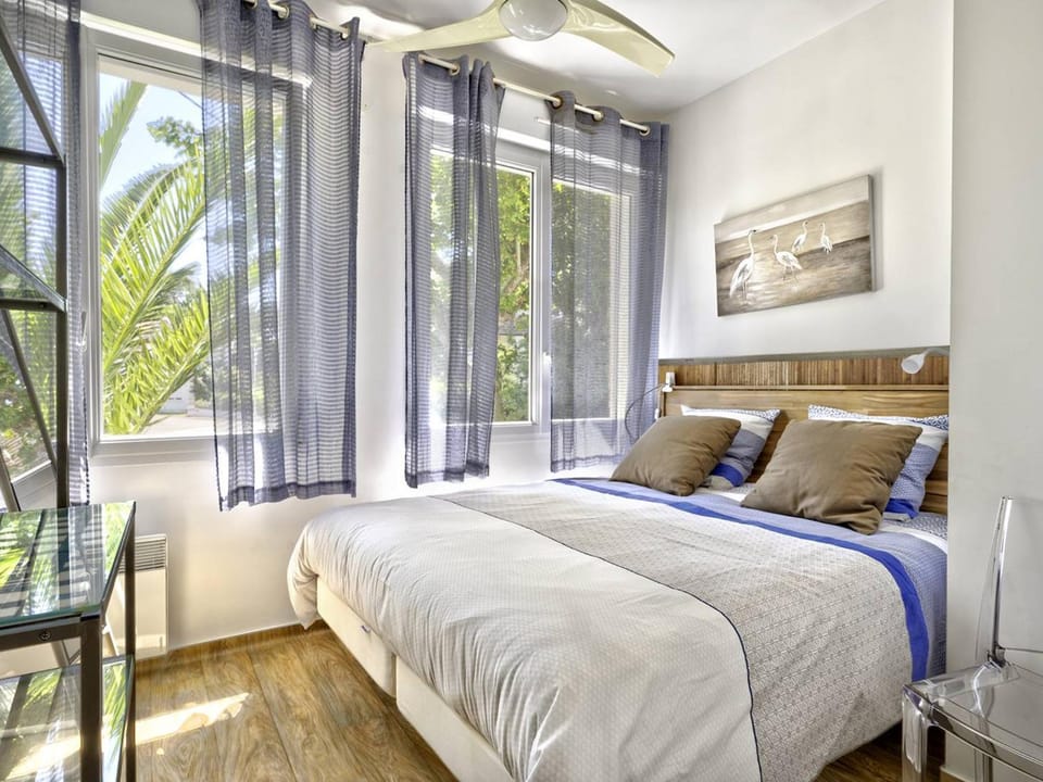 Arcachon, T3 54m², Plage 200m, Parking, WIFI, 6 pers, Modernité et Confort - FR-1-433-126 Apartment in Arcachon