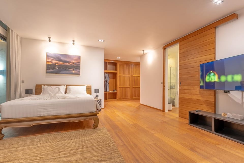 Bed, TV and multimedia, Photo of the whole room, Bedroom, wardrobe
