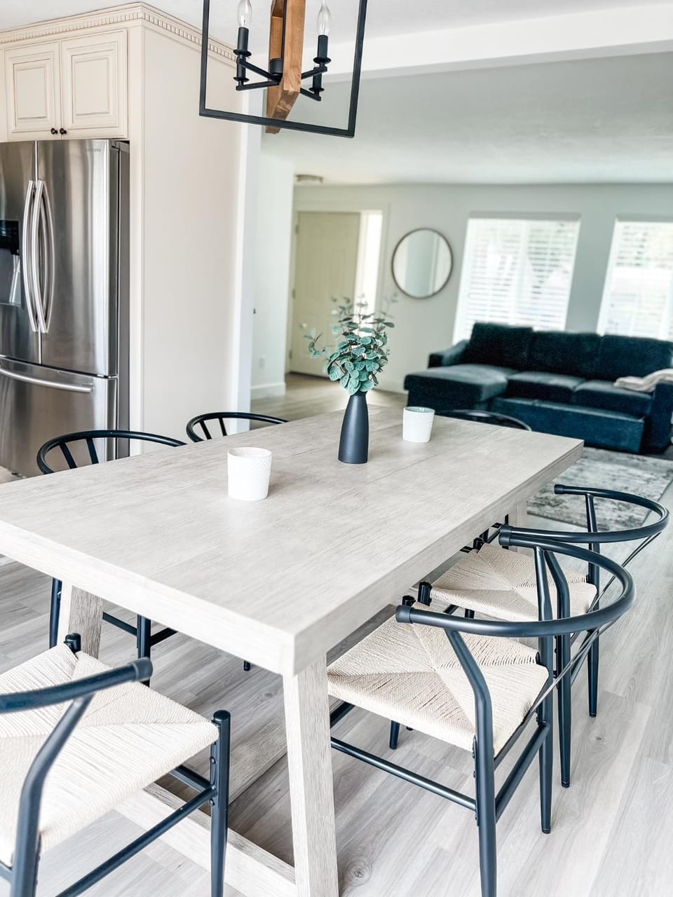 Quiet Retreat with Hot Tub, Pool Table and Spacious Yard House in Spokane