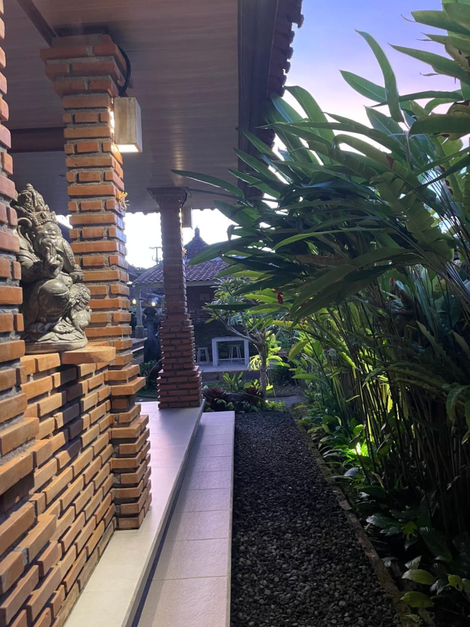 Ambara Guest House Bed and Breakfast in Tampaksiring