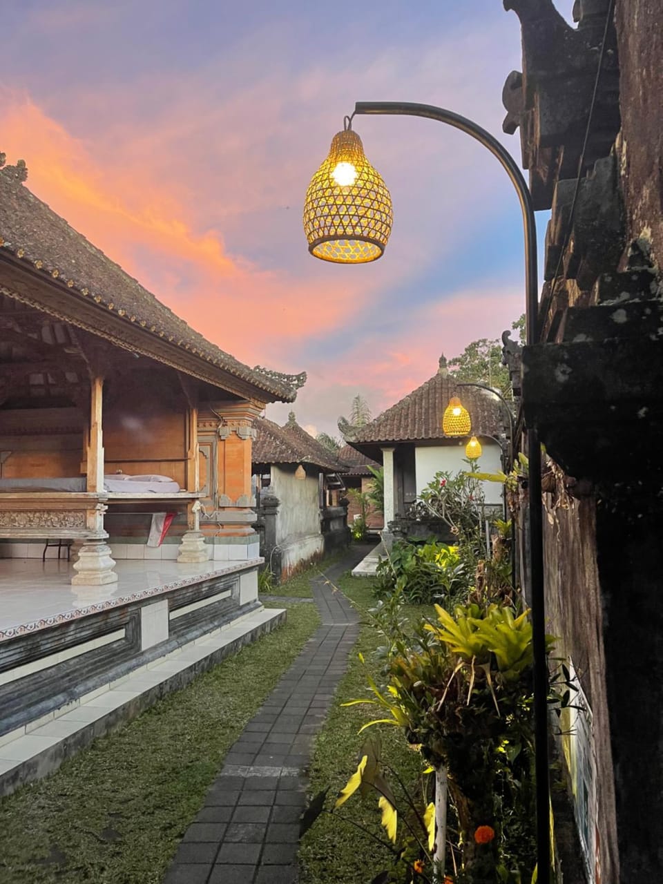 Ambara Guest House Bed and Breakfast in Tampaksiring