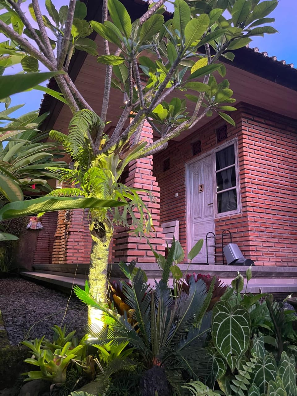 Ambara Guest House Bed and Breakfast in Tampaksiring