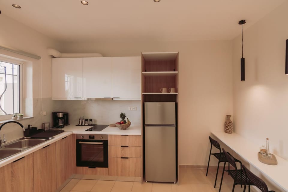 Kitchen or kitchenette, oven, stove