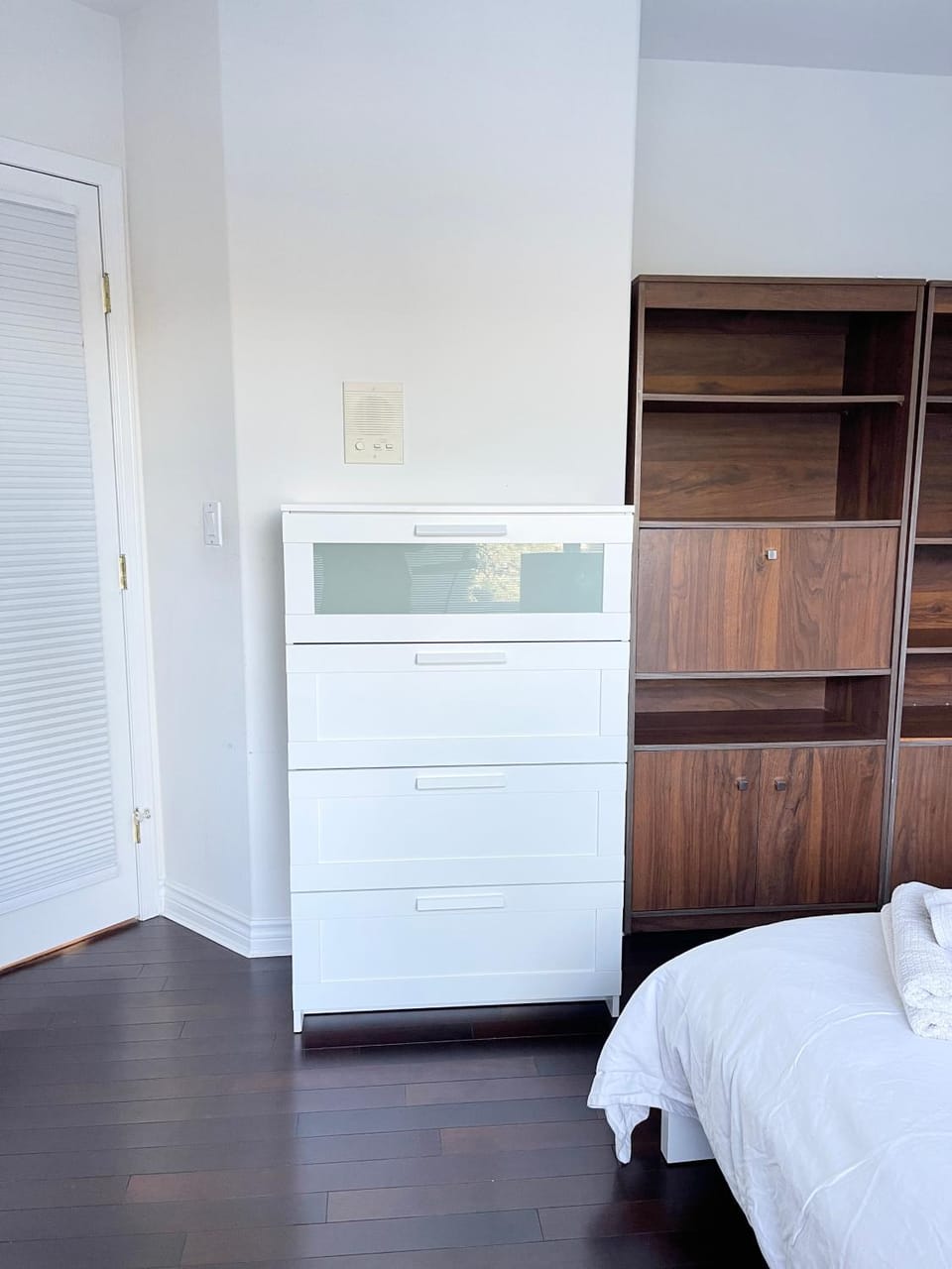 Bed, Photo of the whole room, Bedroom, wardrobe