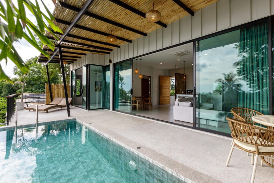 Pool view, Swimming pool