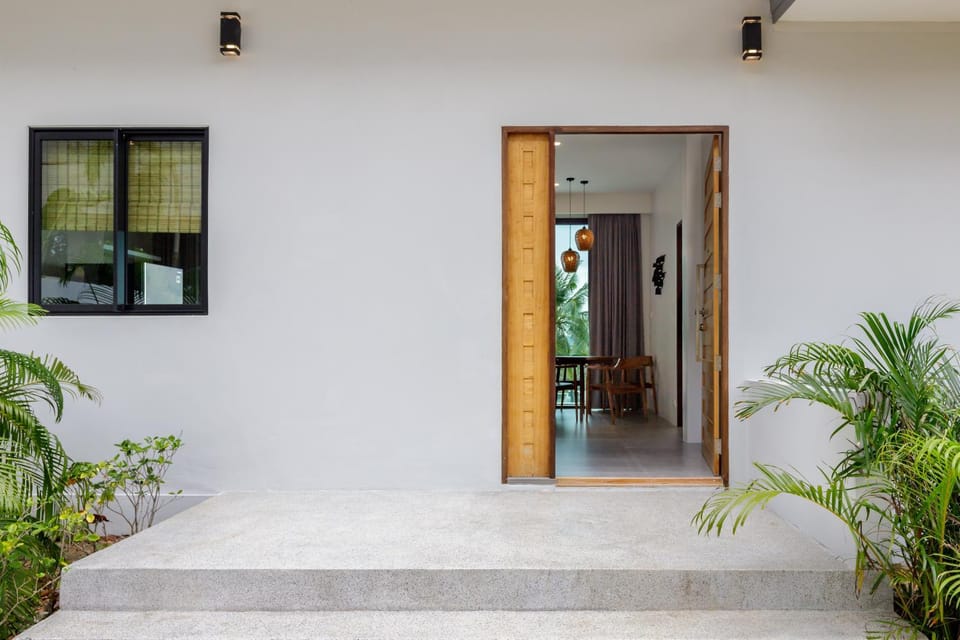 Facade/entrance
