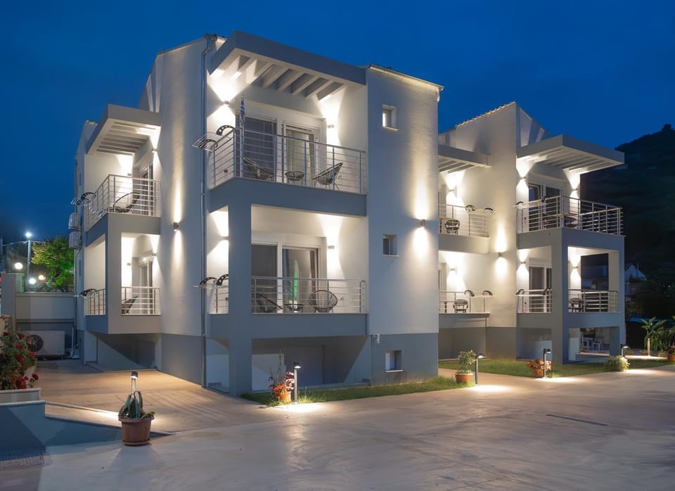 Encanto Studios Apartment hotel in Peloponnese, Western Greece and the Ionian
