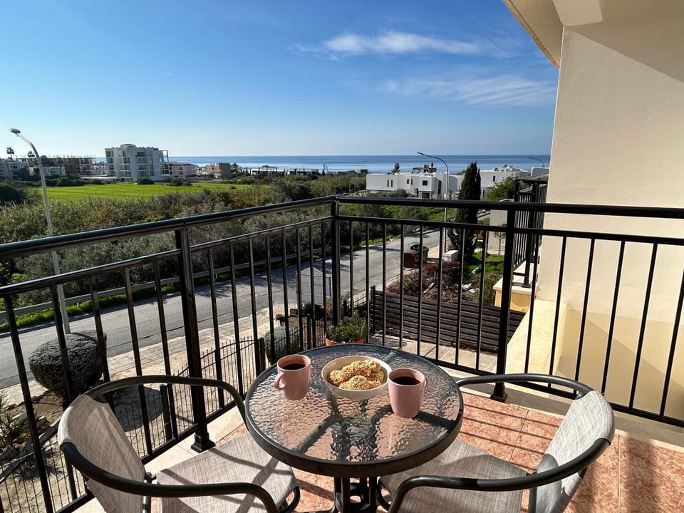 SUN JULZ - Eden complex Sea View Studio Apartment in Paphos