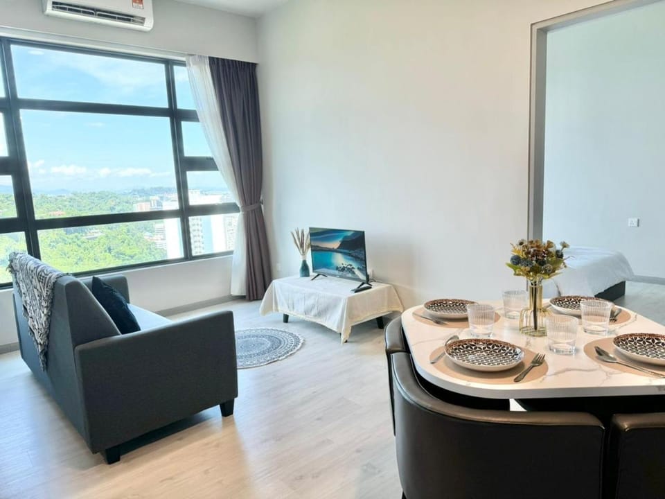 Living room, Seating area, Dining area, air conditioner
