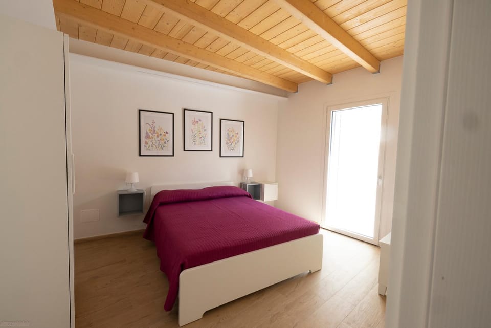 Bathroom, Kitchen or kitchenette, Bedroom