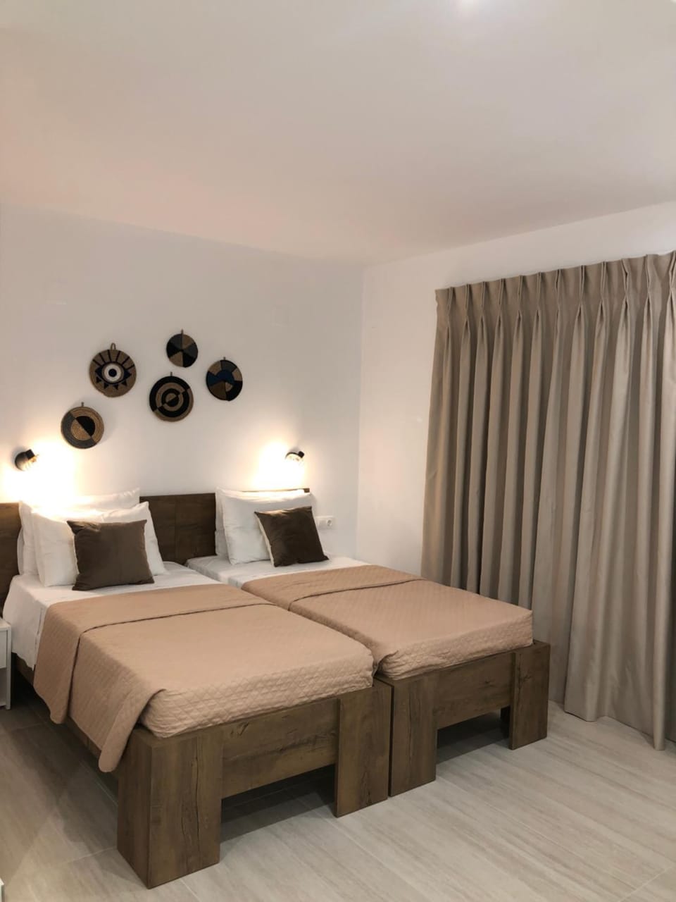 Fiosal Apartments 3 Bed and Breakfast in Skiathos