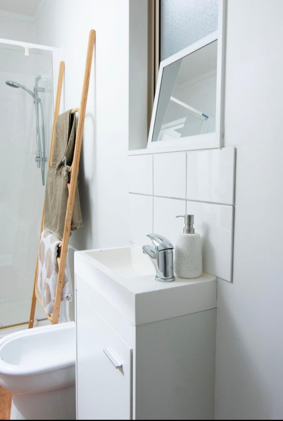 Cute one bedroom near Waterview House in Auckland